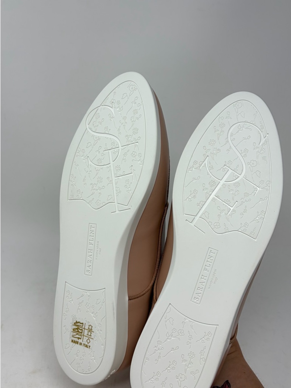 New Sarah Flint X Gracie Wanderlust Oxford Size It 40 Or Us 9/9.5 — image 7 of 8